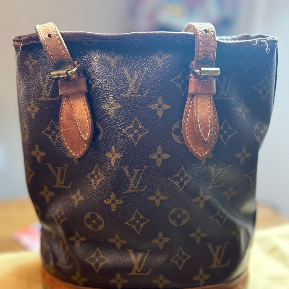 Authentic Louis Vuitton Petit Bucket 2003